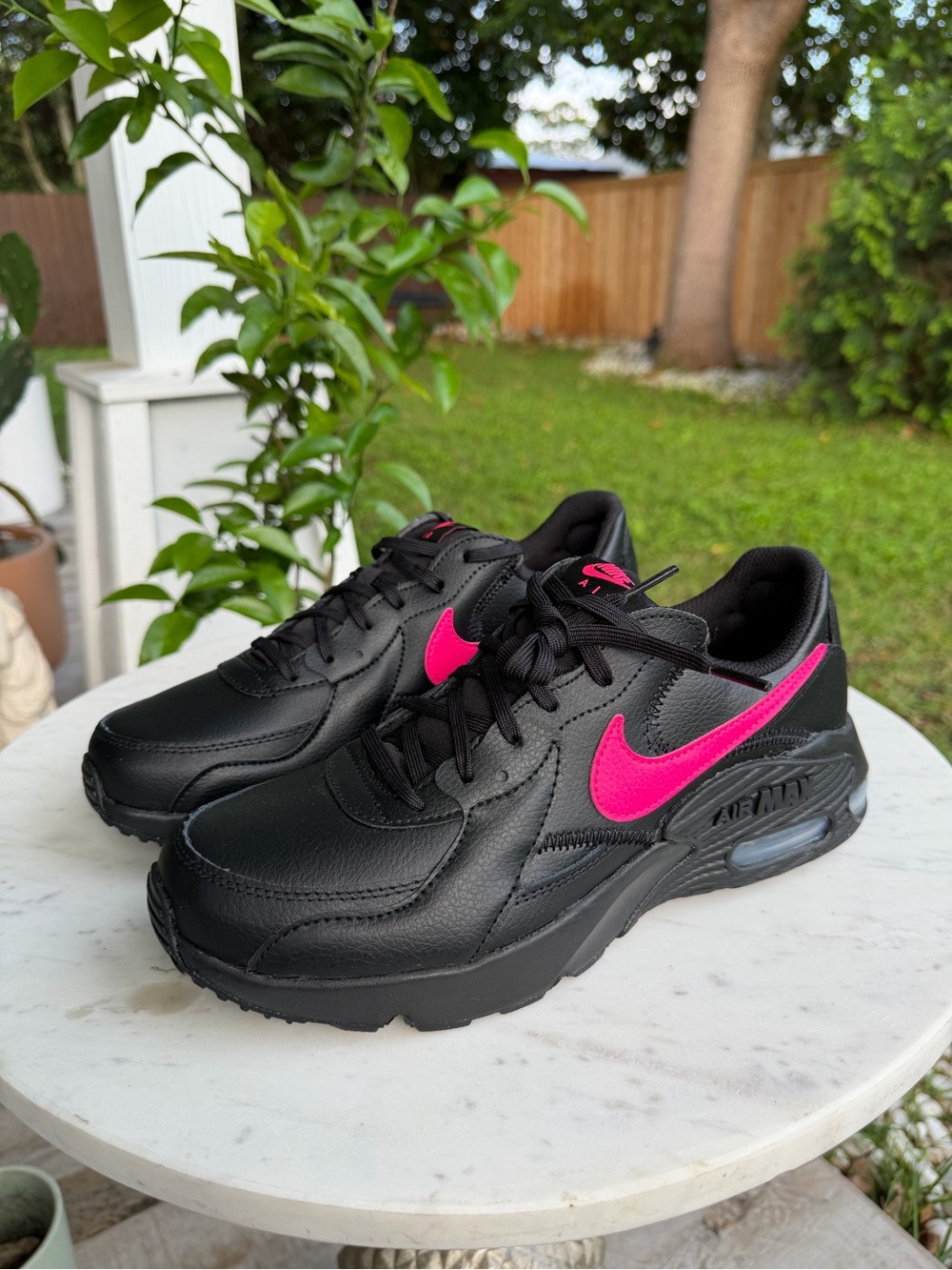 Nike 🖤🩷Air  Max 🩷🖤Brand New 🩷Women’s Black Sneakers with Hot Pink